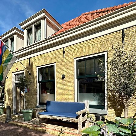 Hotel Buren West-Terschelling Bagian luar foto