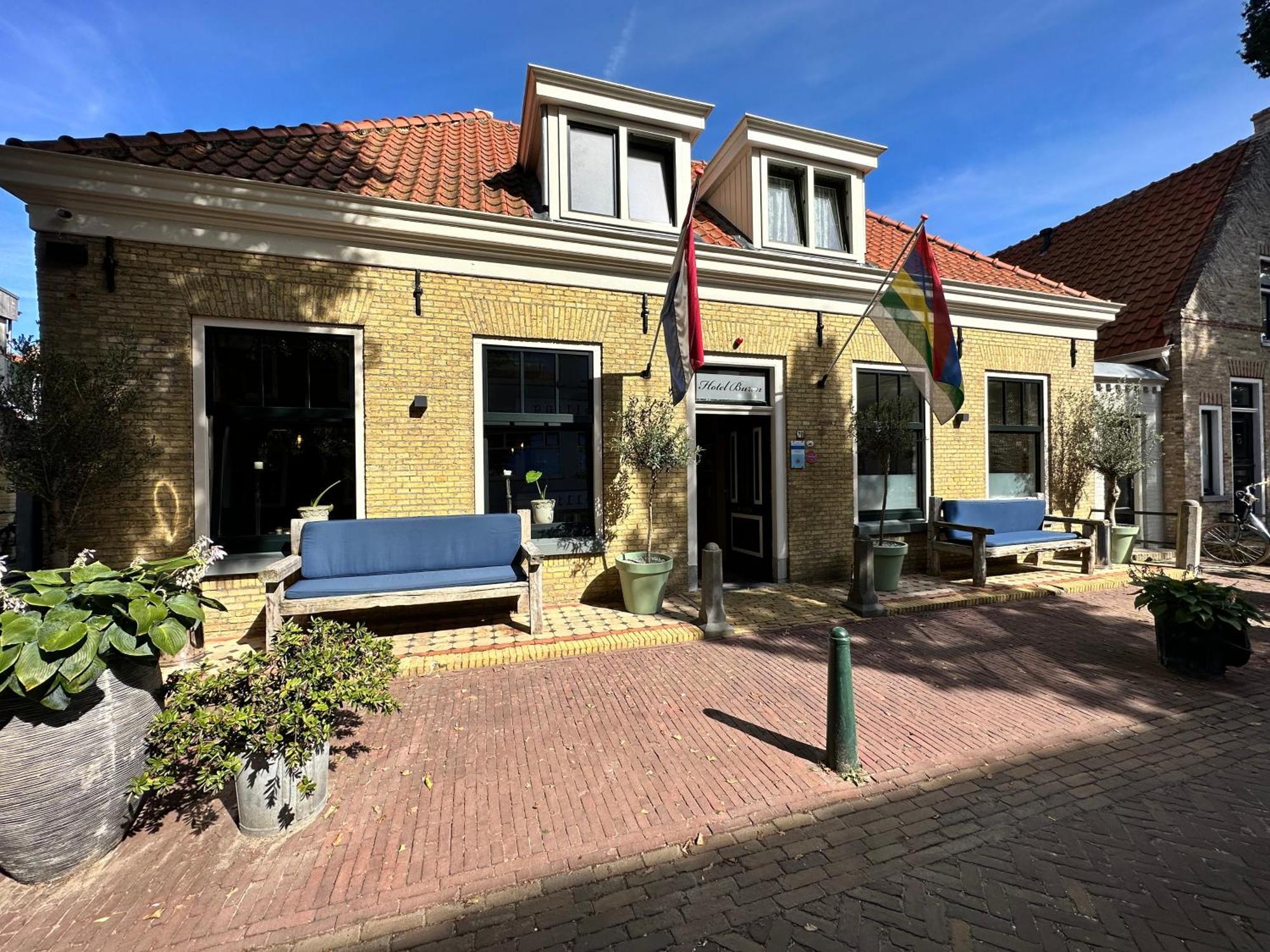 Hotel Buren West-Terschelling Bagian luar foto