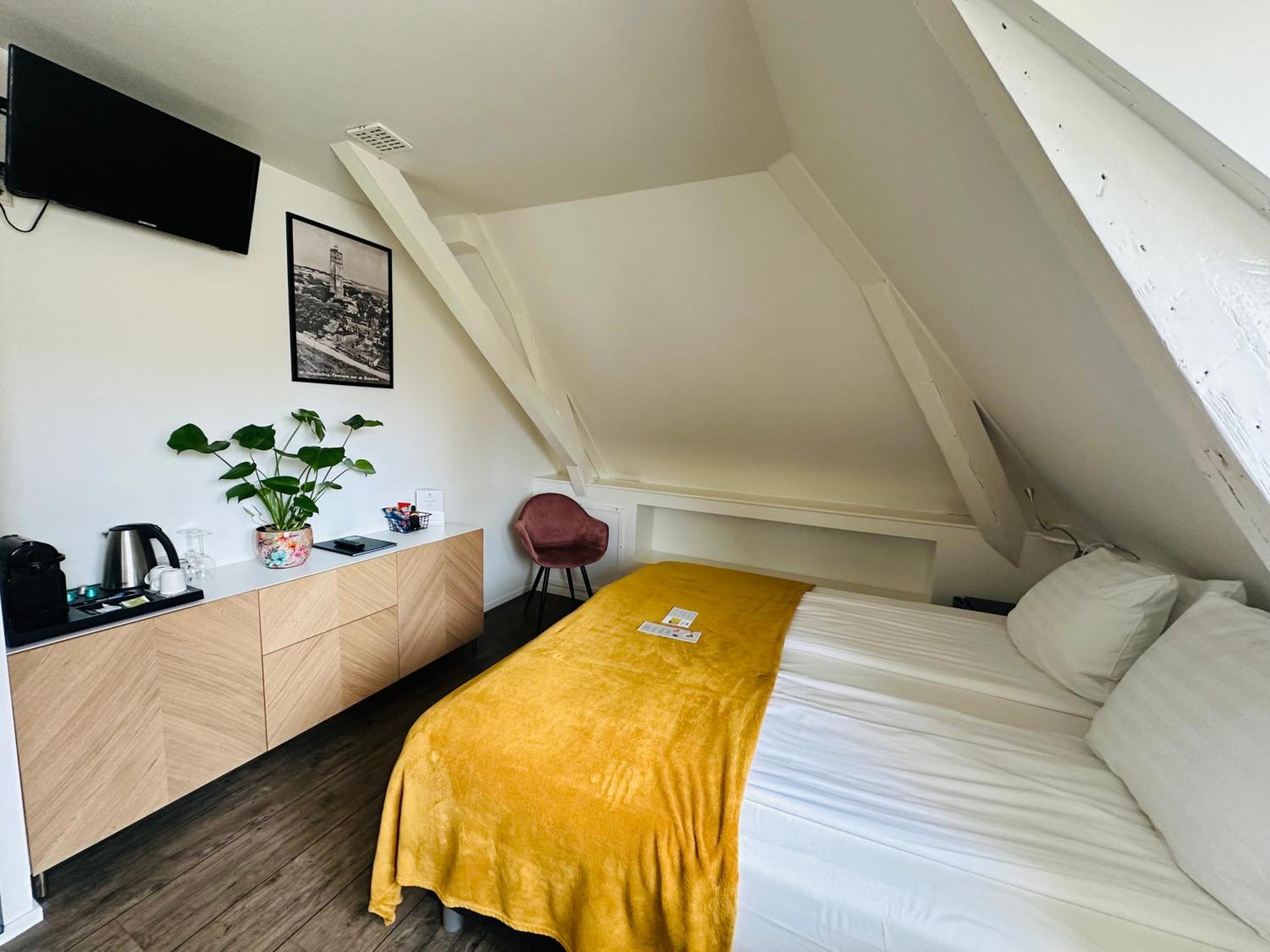 Hotel Buren West-Terschelling Bagian luar foto